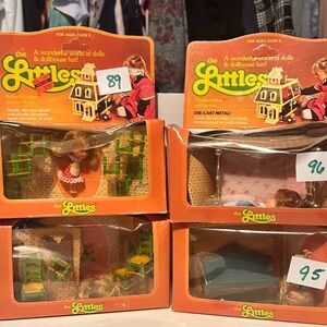 The Littles Dollhouse Playset - The Littles Orange and Yellow